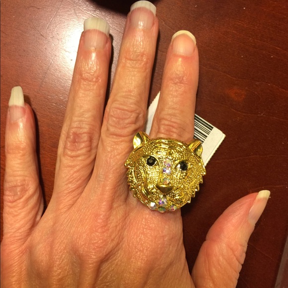 Lions/cat Ring - Picture 2 of 5